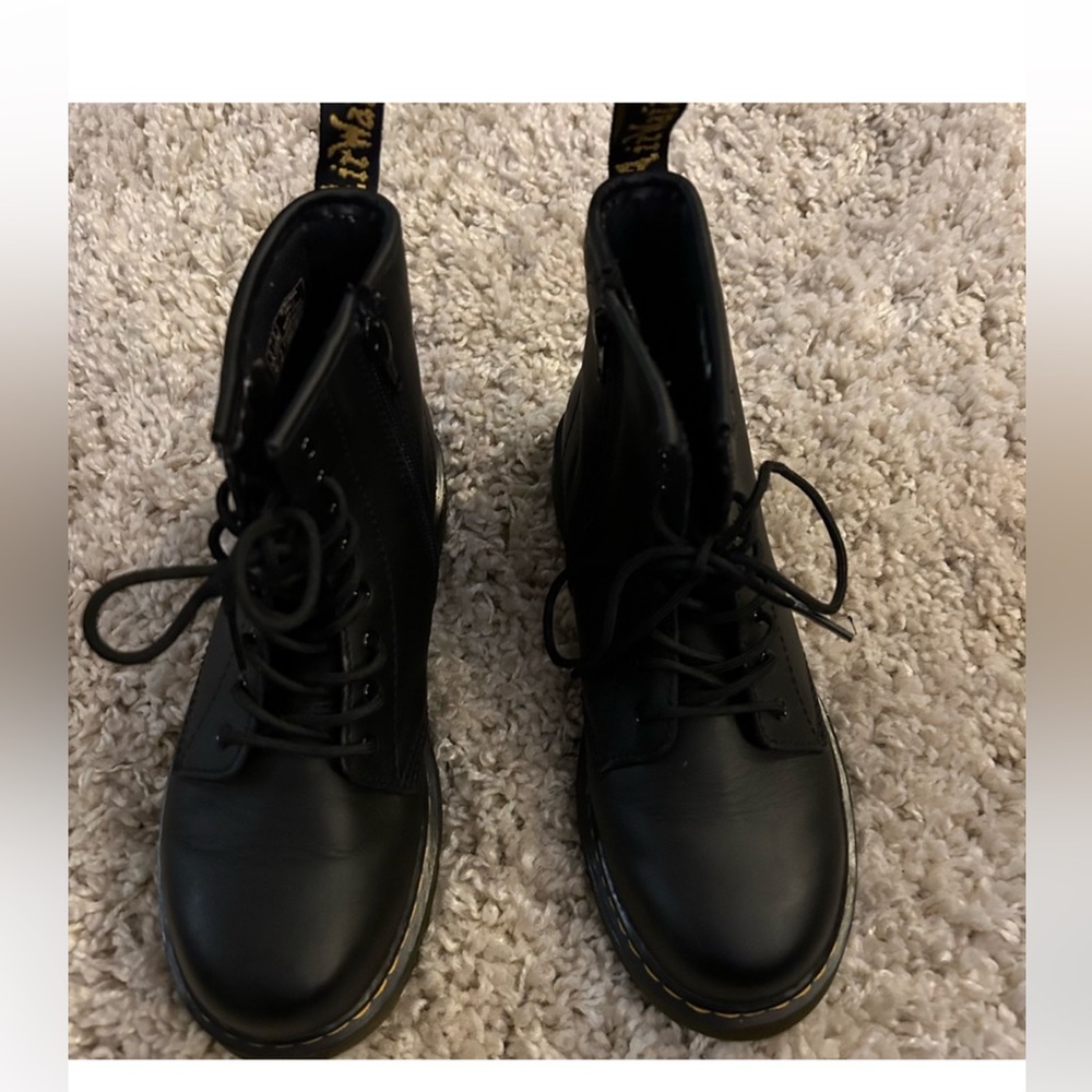 Dr. Marten’s 1460 Black Smooth Leather Boots